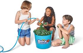 Bunch of rapid filling Balloons